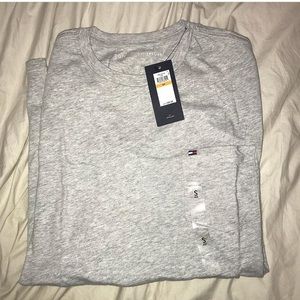 Men’s Tommy Hilfiger shirt